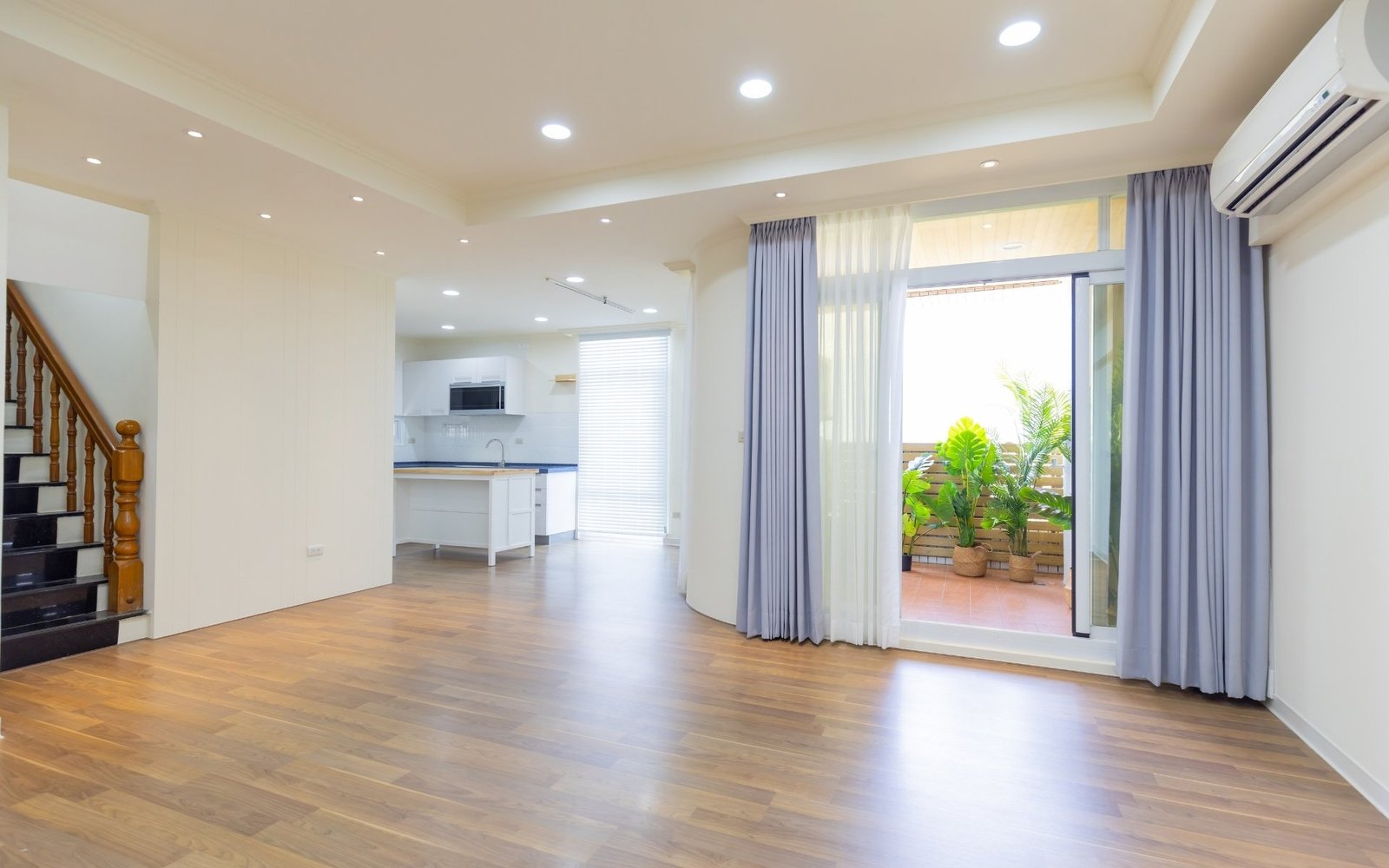 end of tenancy cleaning services in london by stratos clean ltd 07