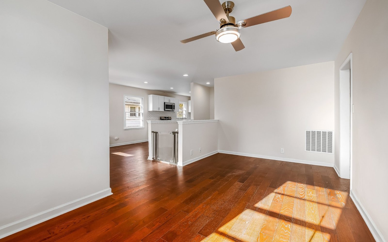 end of tenancy cleaning services in london by stratos clean ltd 08