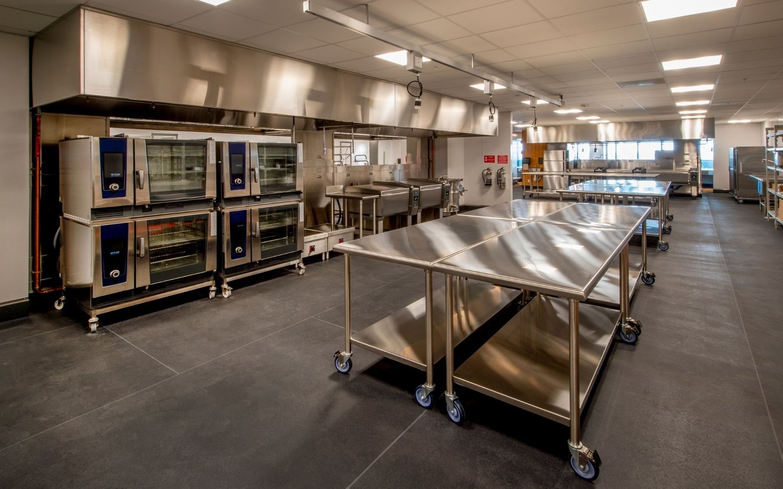 restaurants and cafes cleaners london uk by stratos clean ltd 15